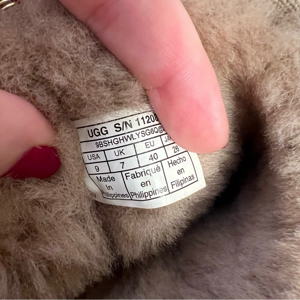 {UGG} Classic Mini Sparkle Spots Boots Tan - Picture 9 of 9